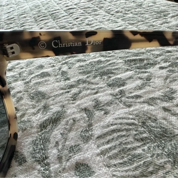 Dior Sunglasses - Picture 7 of 9